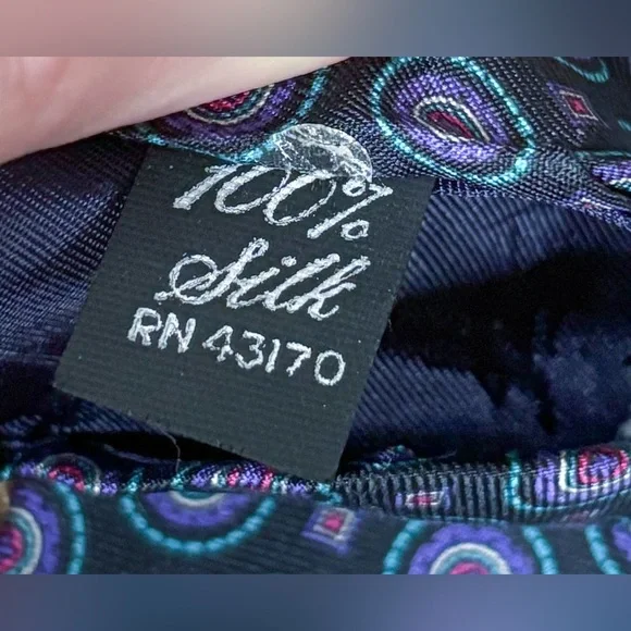 Egon Von Furstenberg Circle Pattern Necktie Tie Italian Silk Business Hipster - Picture 4 of 5